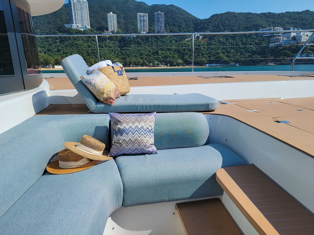 Buy a yacht Lagoon Sixty 7 Lagoon Sixty 7