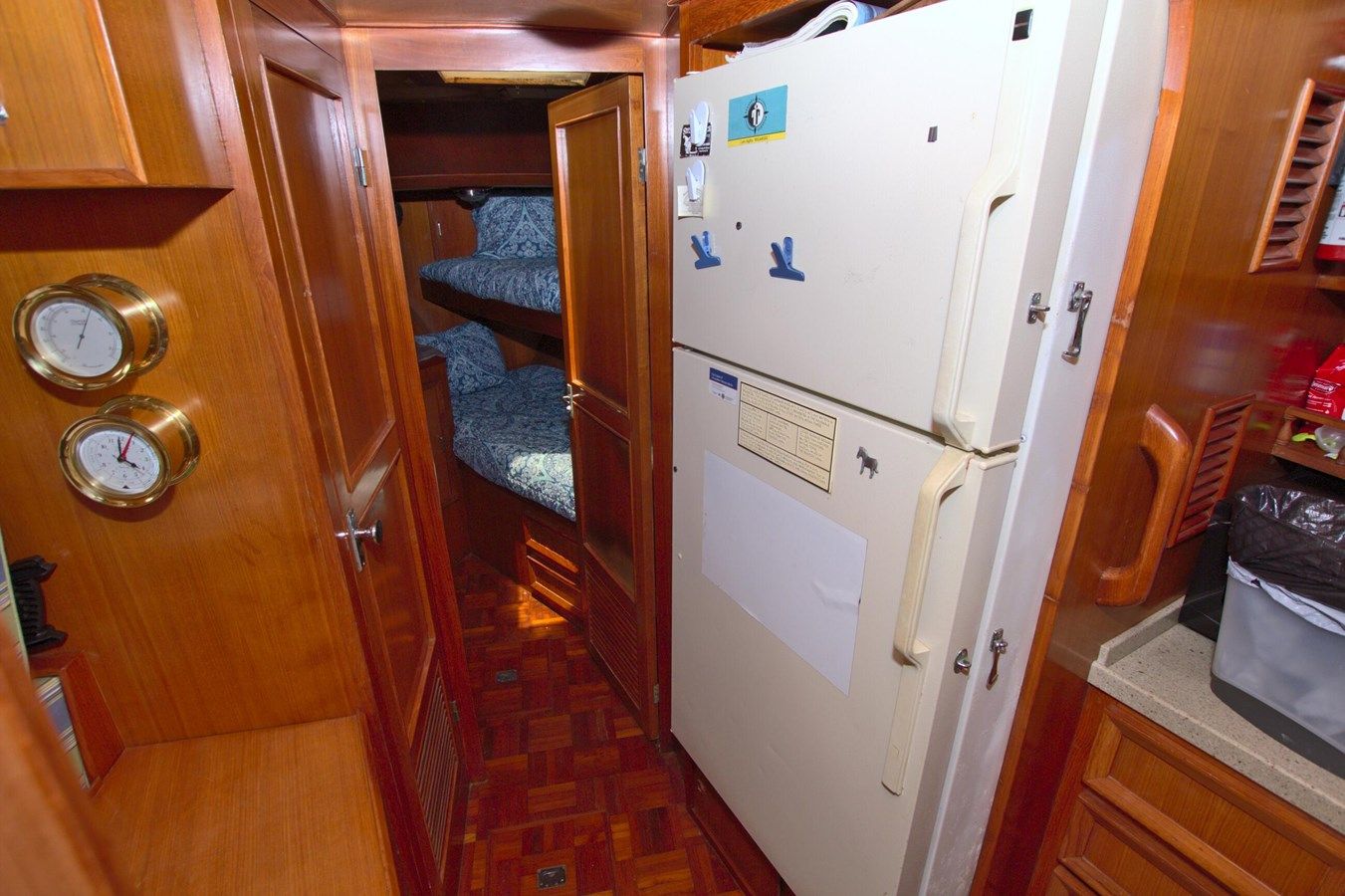 2 Wild Flings 42 Sundeck