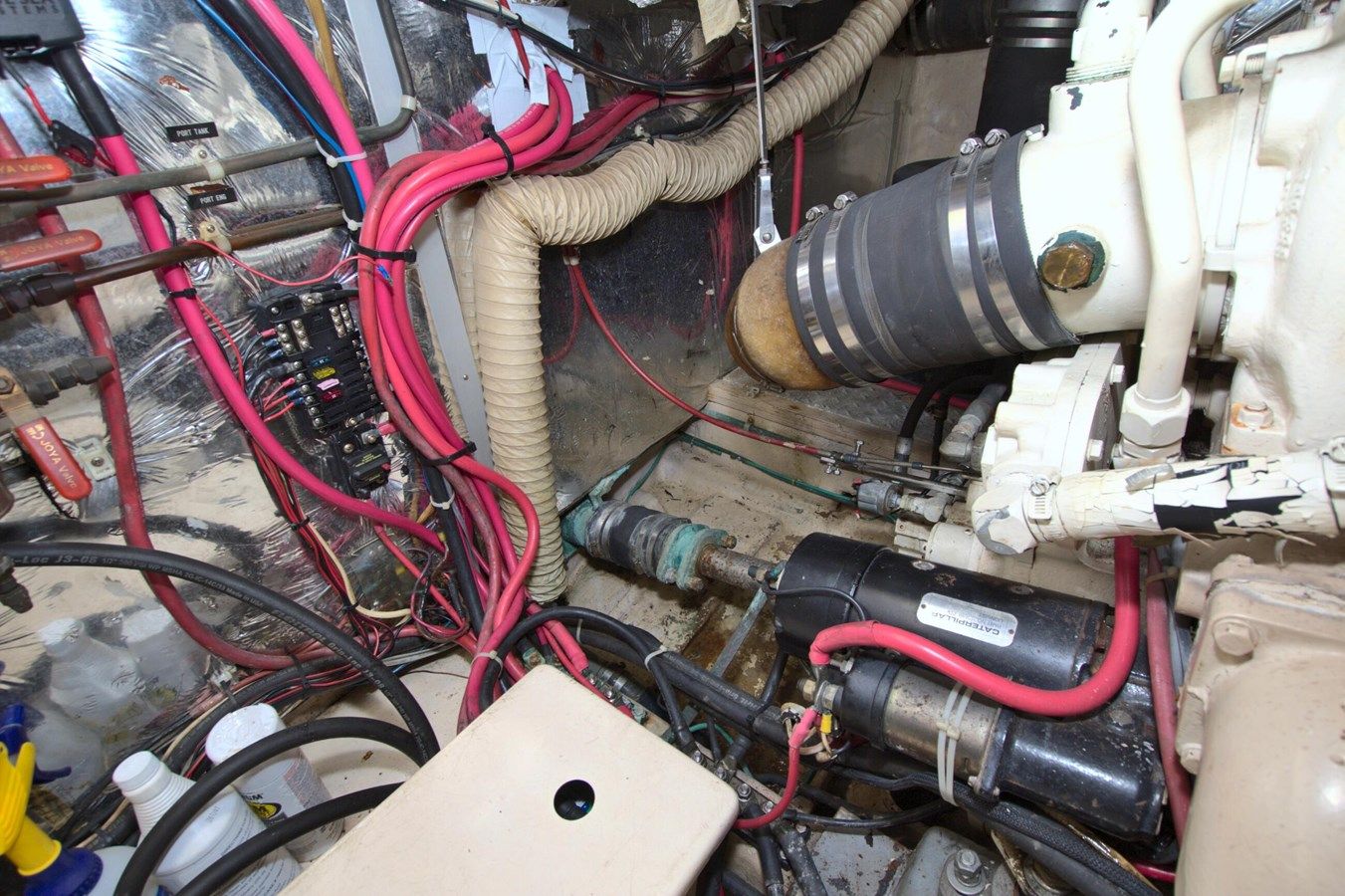 Купить яхту 2 Wild Flings - JEFFERSON в Shestakov Yacht Sales