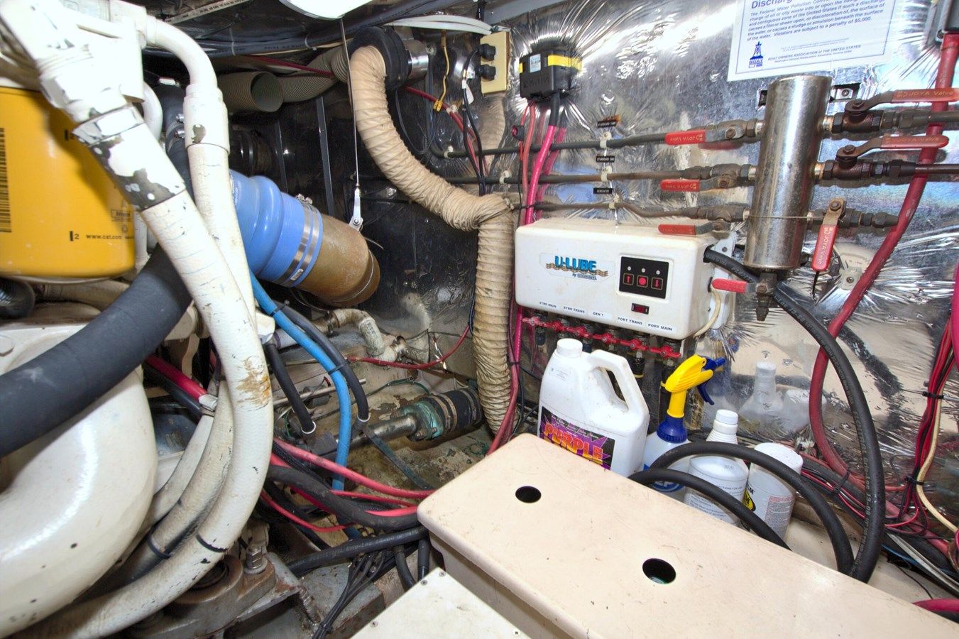 Продажа яхты 2 Wild Flings 42