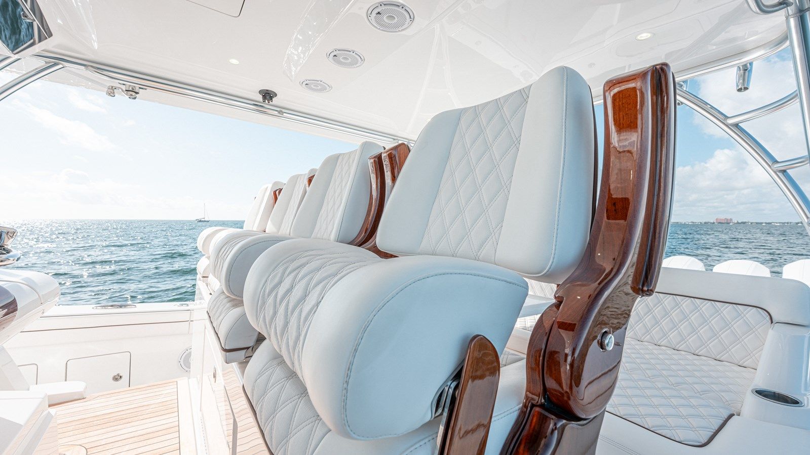 the best price on V-55 - VALHALLA BOATWORKS