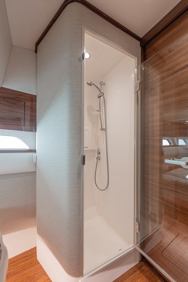 Buy a V-55 59 at Shestakov Yacht Sales