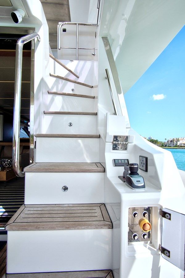 the best price on GRATITUDE - Azimut Yachts