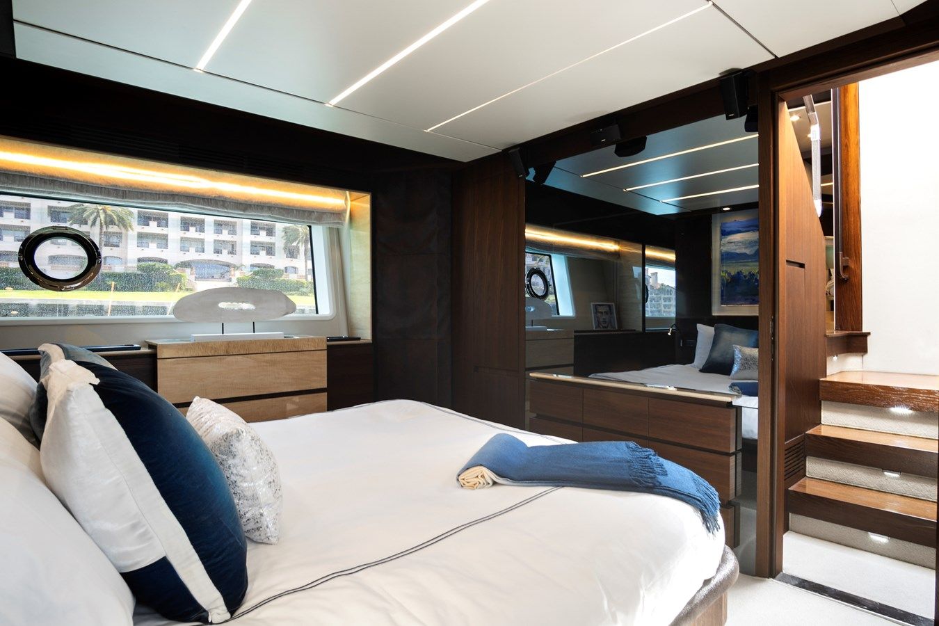 Buy a yacht GRATITUDE 2017