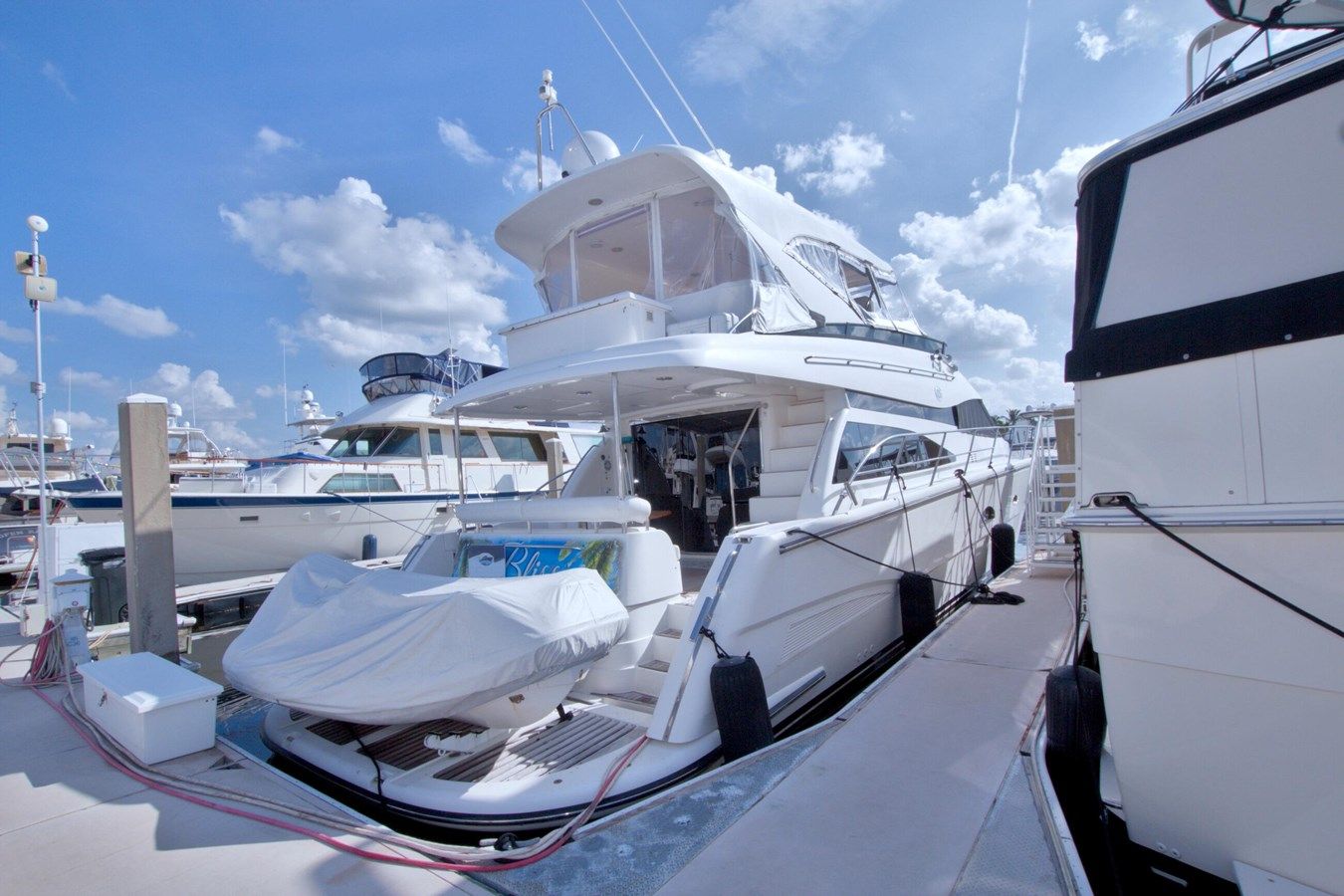 Купить яхту Bliss в Shestakov Yacht Sales