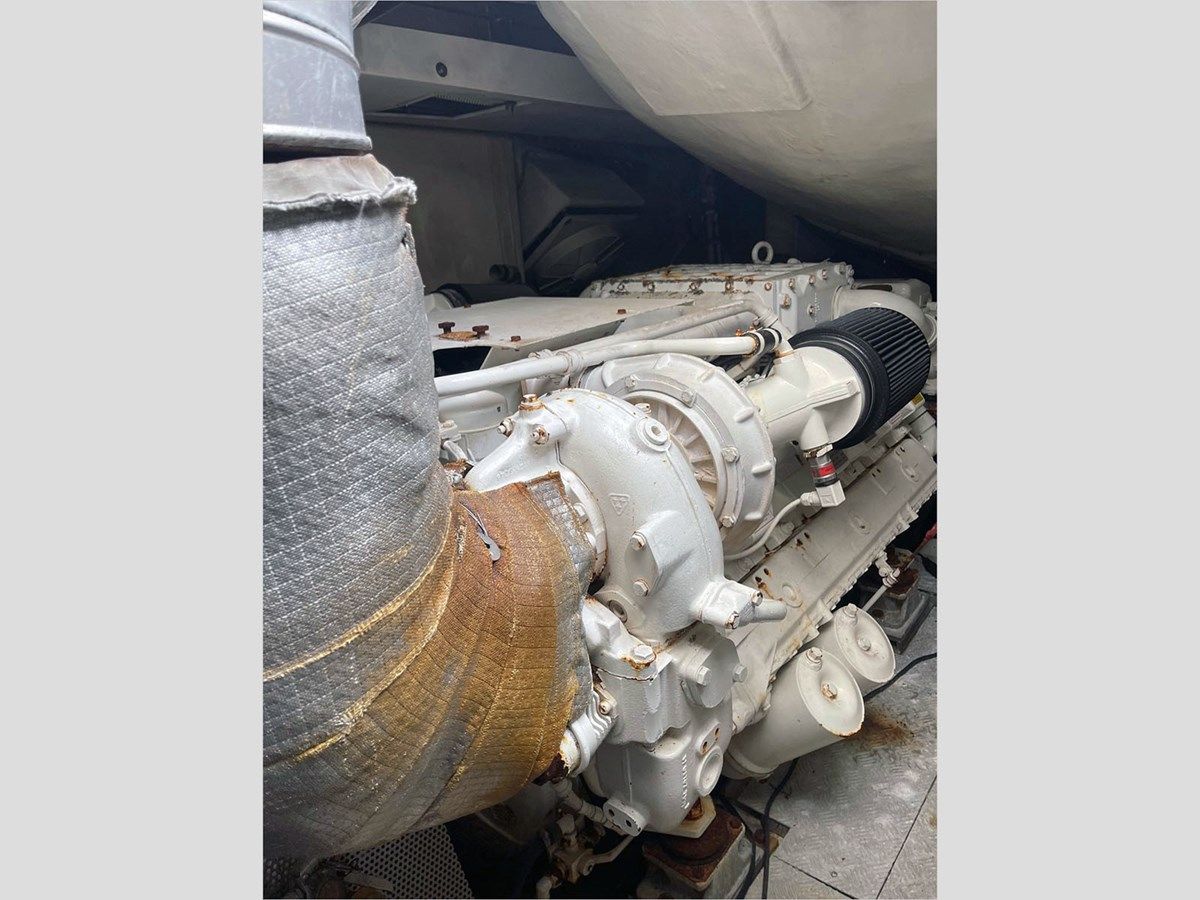 best yacht sales deals 68' Azimut 2007 68S 68