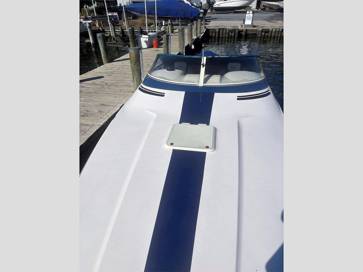 best yacht sales deals 33' Donzi 1996 33ZX - Donzi