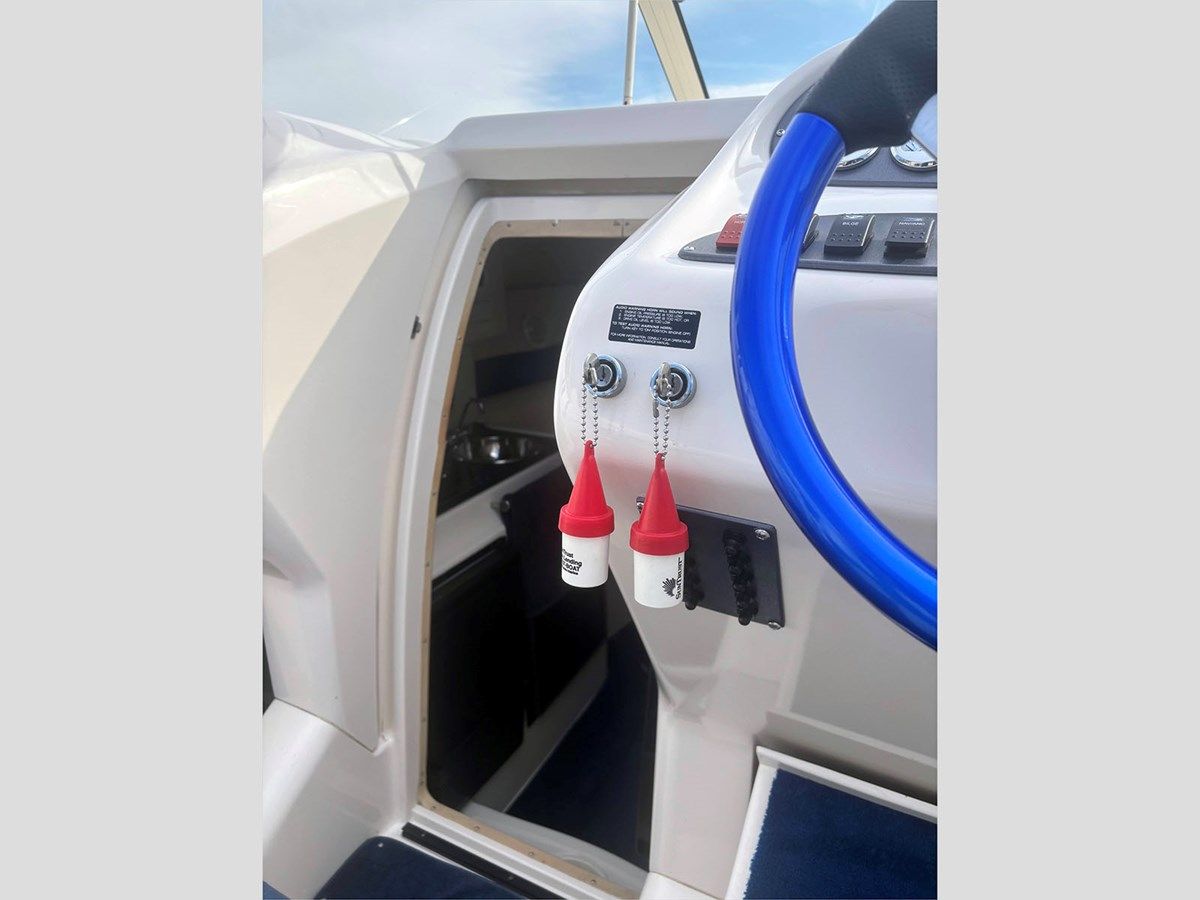 the best price on 33' Donzi 1996 33ZX - Donzi