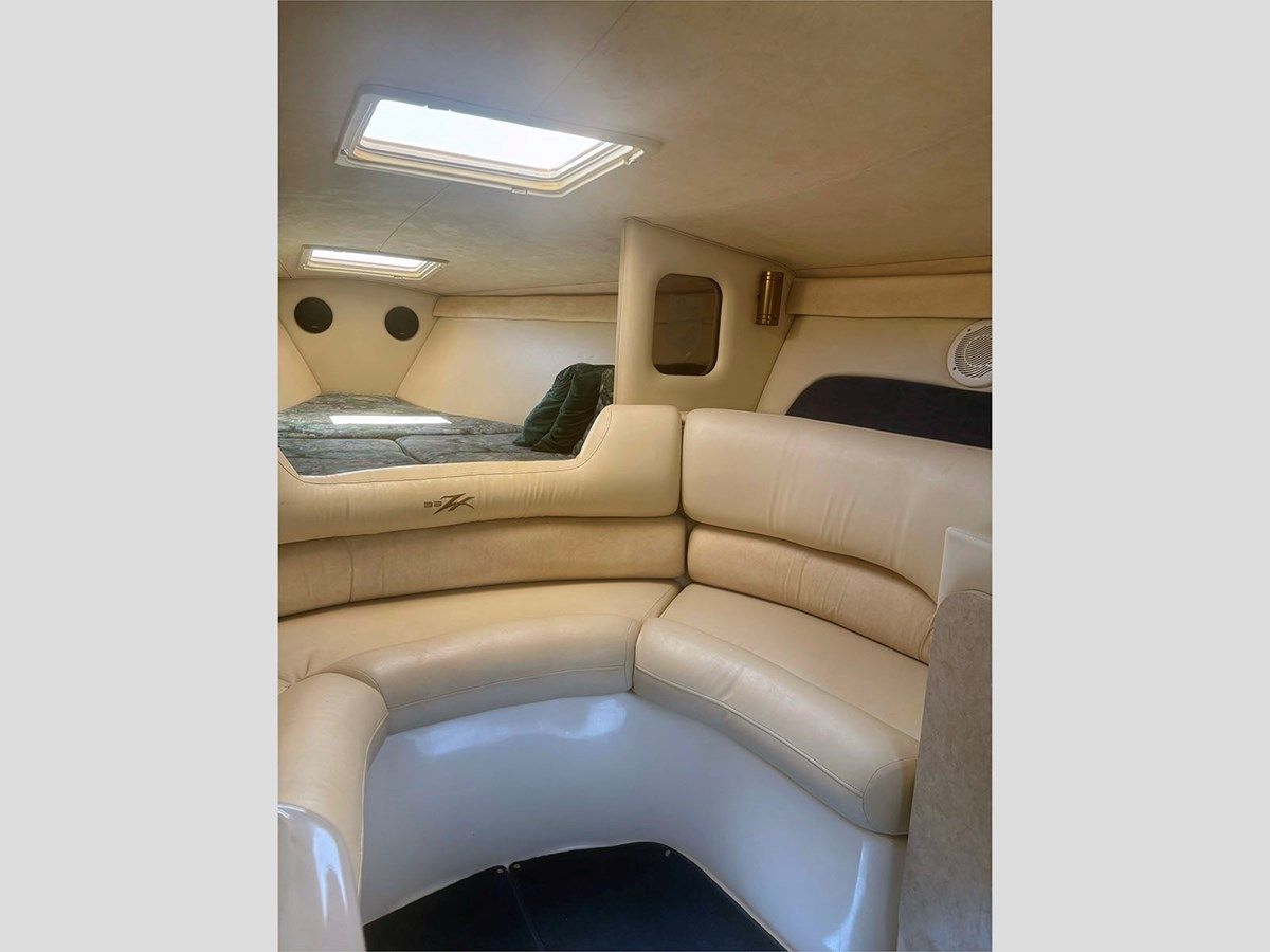 best yacht sales deals 33' Donzi 1996 33ZX 33