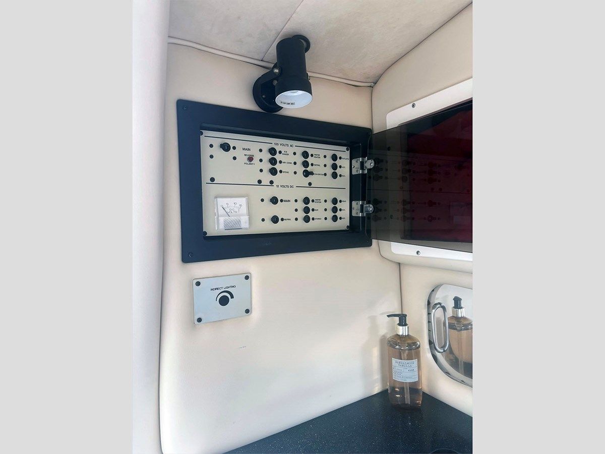 33' Donzi 1996 33ZX 1996 price