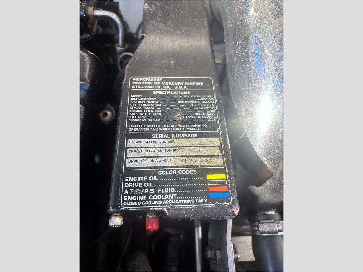 33' Donzi 1996 33ZX yacht sale