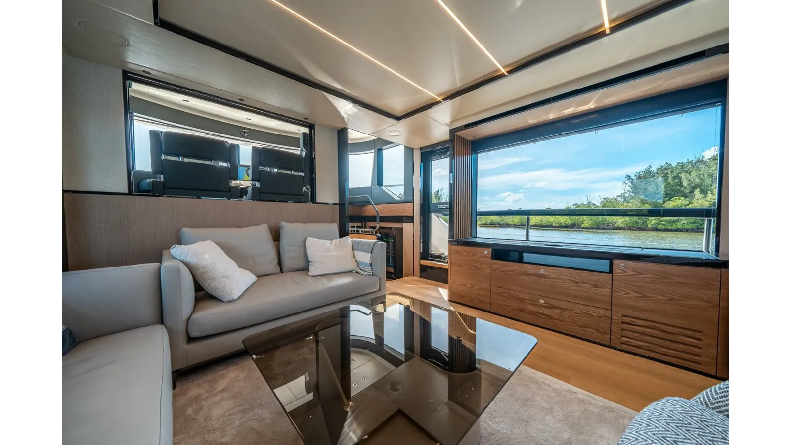 Купить OUR TRADE - Absolute Yachts