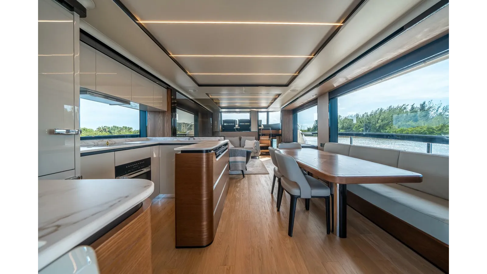 Лучшая цена на OUR TRADE 2023