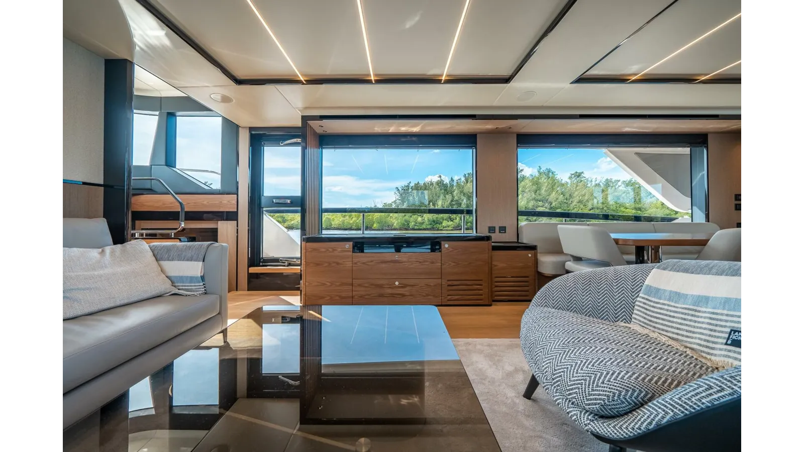 Продажа яхты OUR TRADE - Absolute Yachts