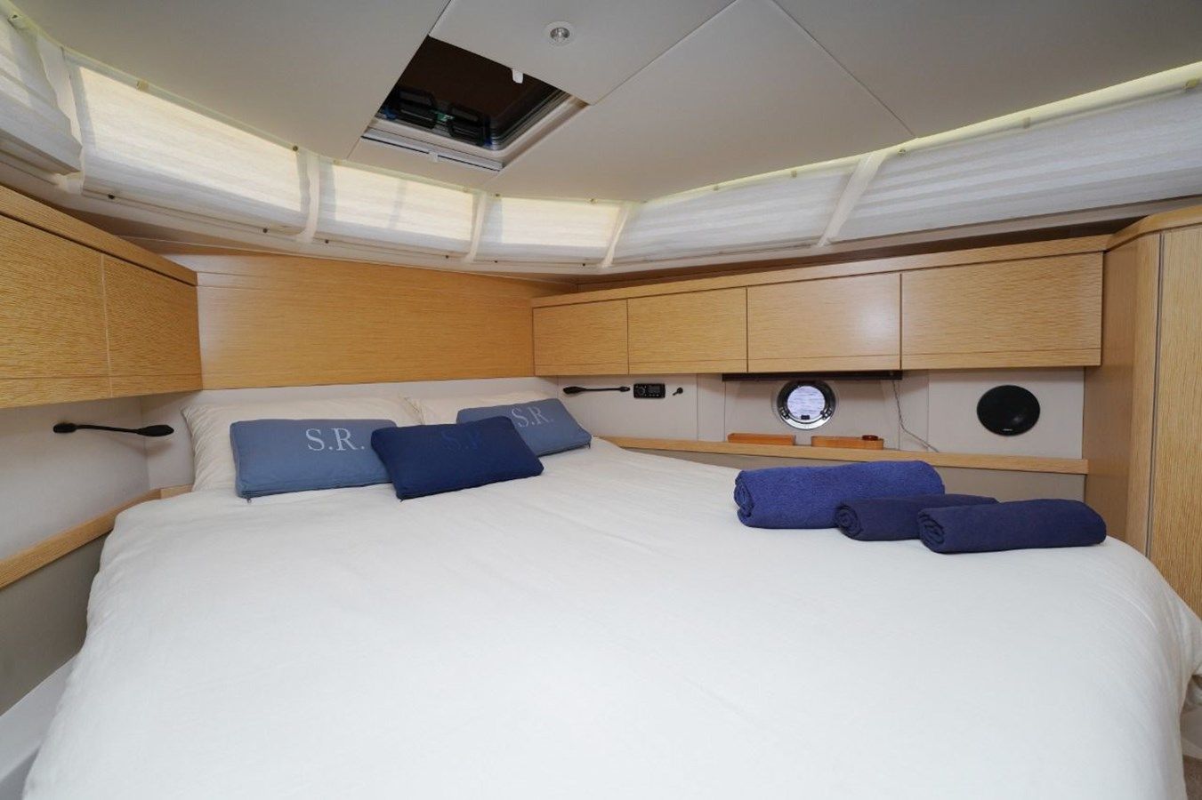 Buy a yacht STELLA ROMANA - Greenline Yachts
