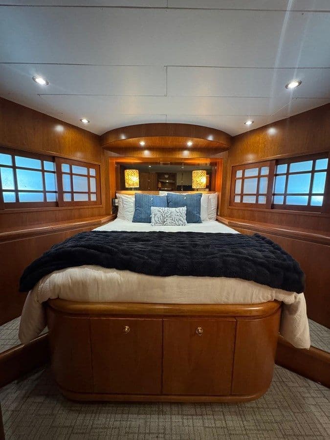 Buy a 68' Hargrave Open Bridge 2003 at Shestakov Yacht Sales