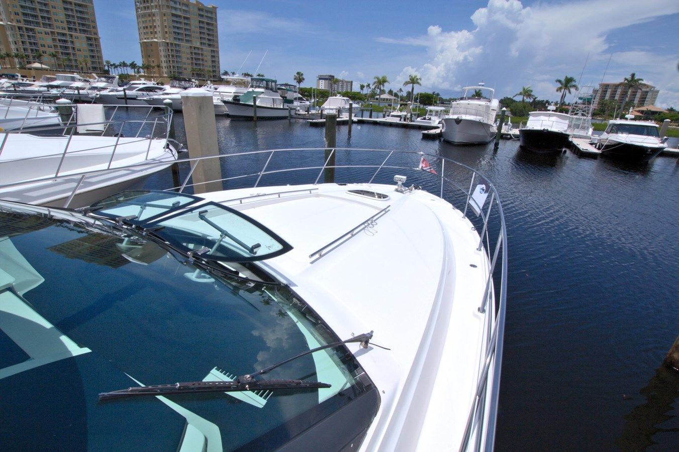 Sun Daze - SEA RAY yacht sale