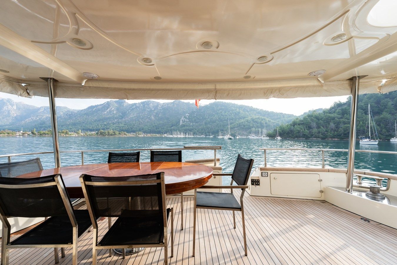 the best price on SENIOR S 2004