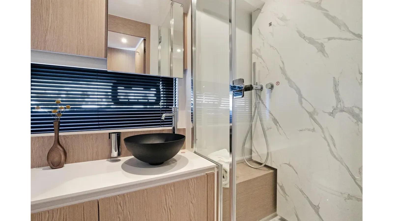 Купить яхту 2025 Azimut 53 Fly 53 в Shestakov Yacht Sales