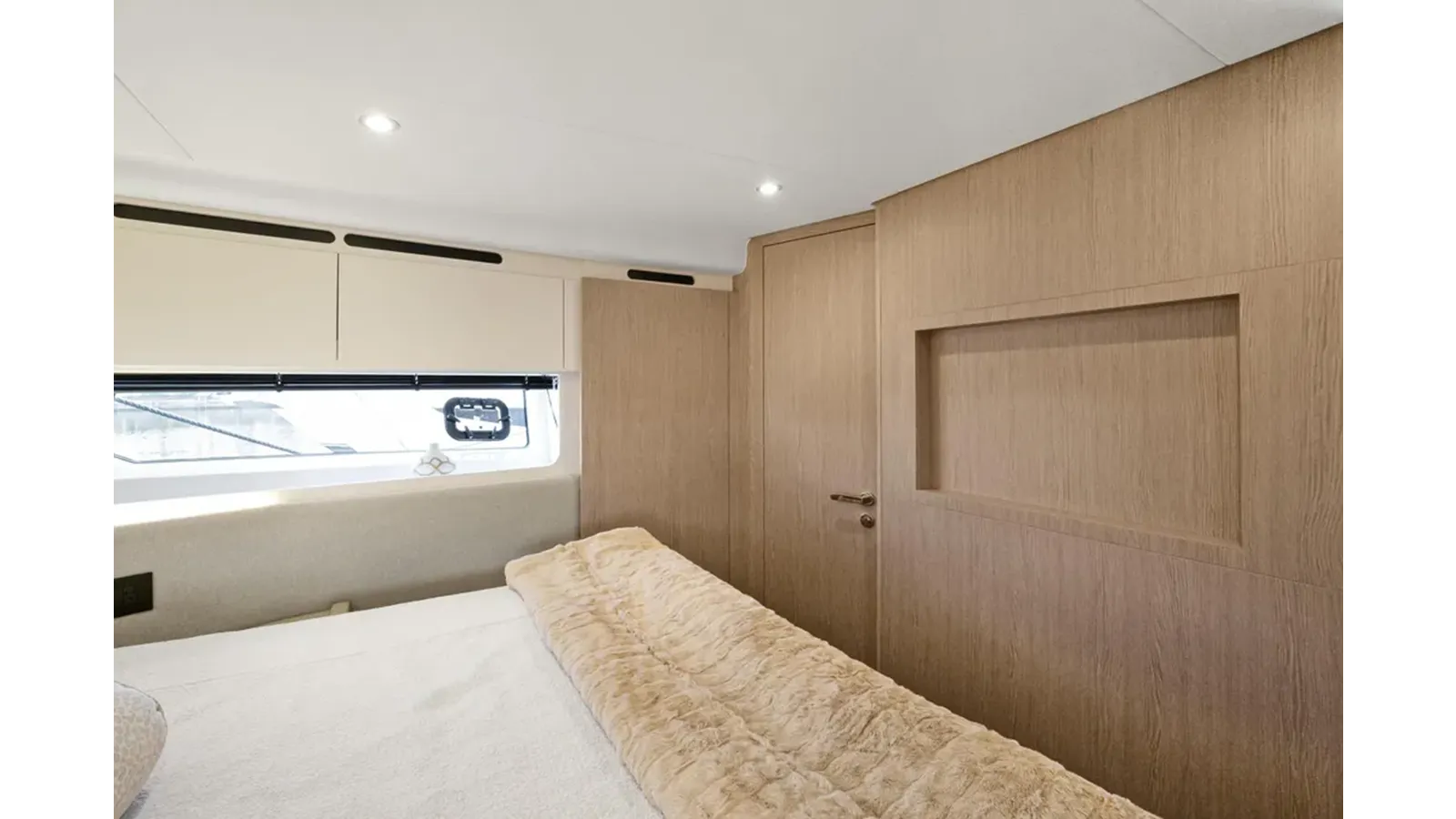 Лучшая цена на 2025 Azimut 53 Fly 53