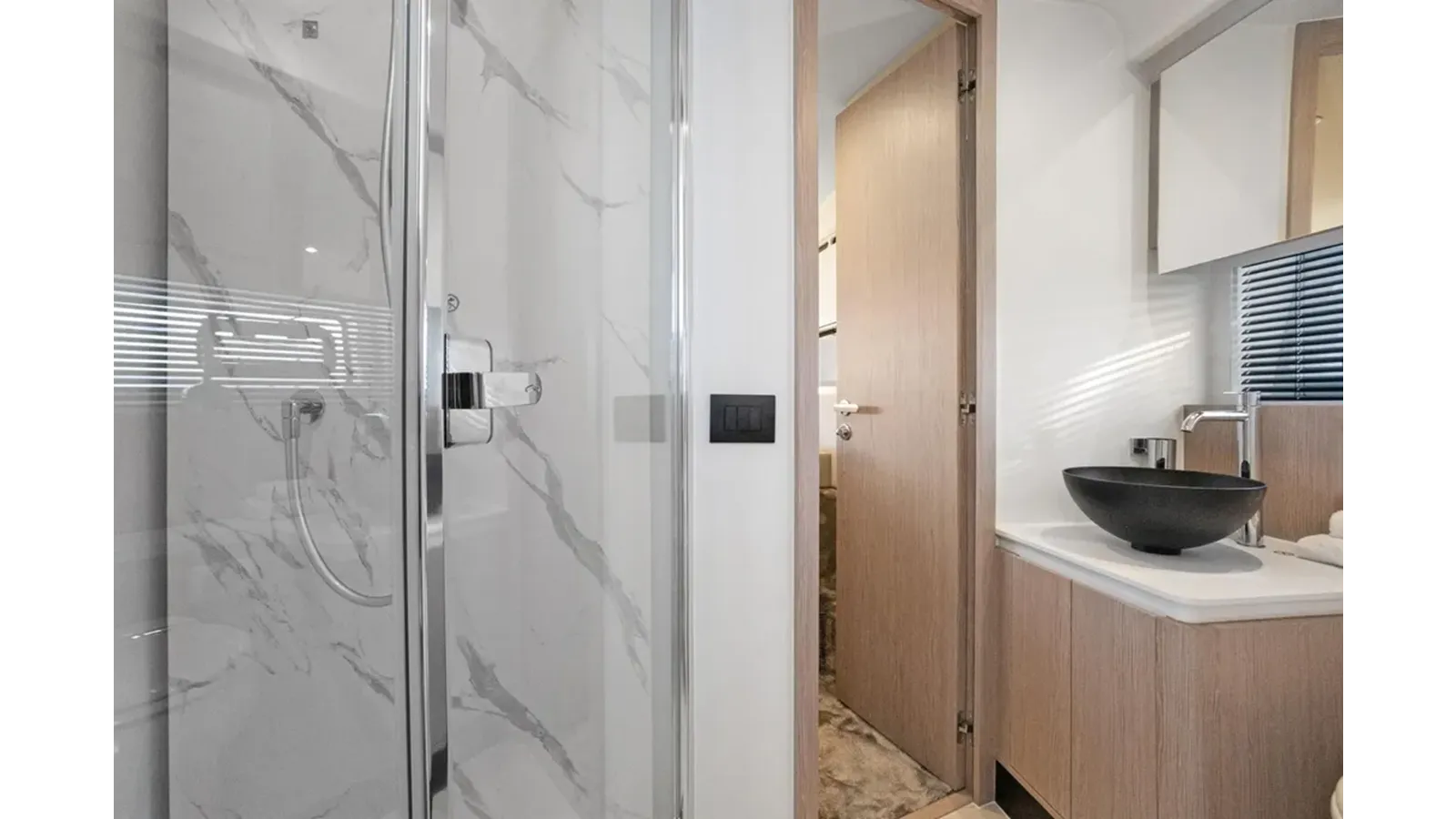 Стоимость яхты 2025 Azimut 53 Fly - Azimut Yachts