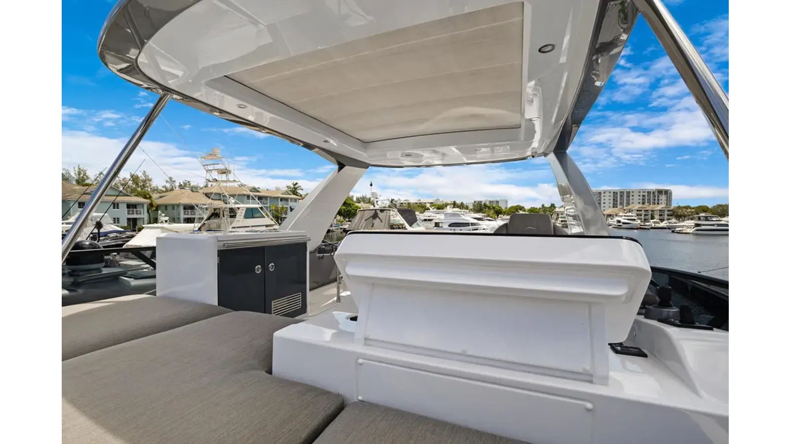 2025 Azimut 53 Fly - Azimut Yachts