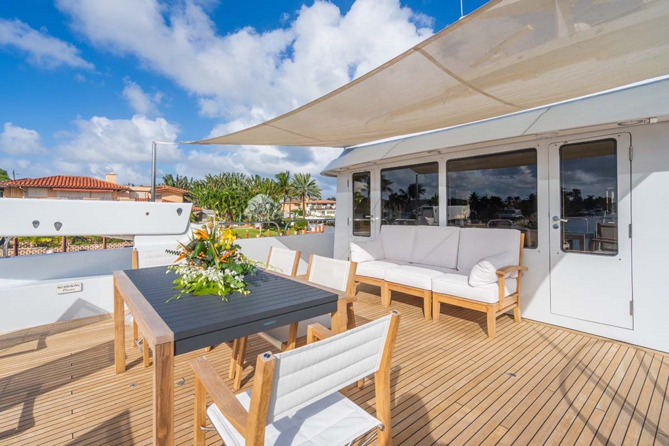 the best price on CHANSON - Christensen Yachts