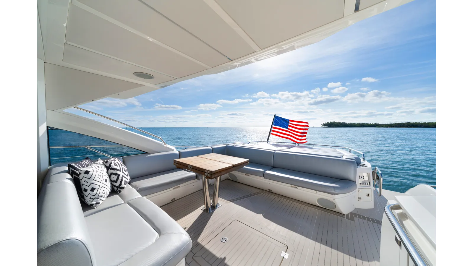 Купить яхту Gravitas 68 Predator в Shestakov Yacht Sales