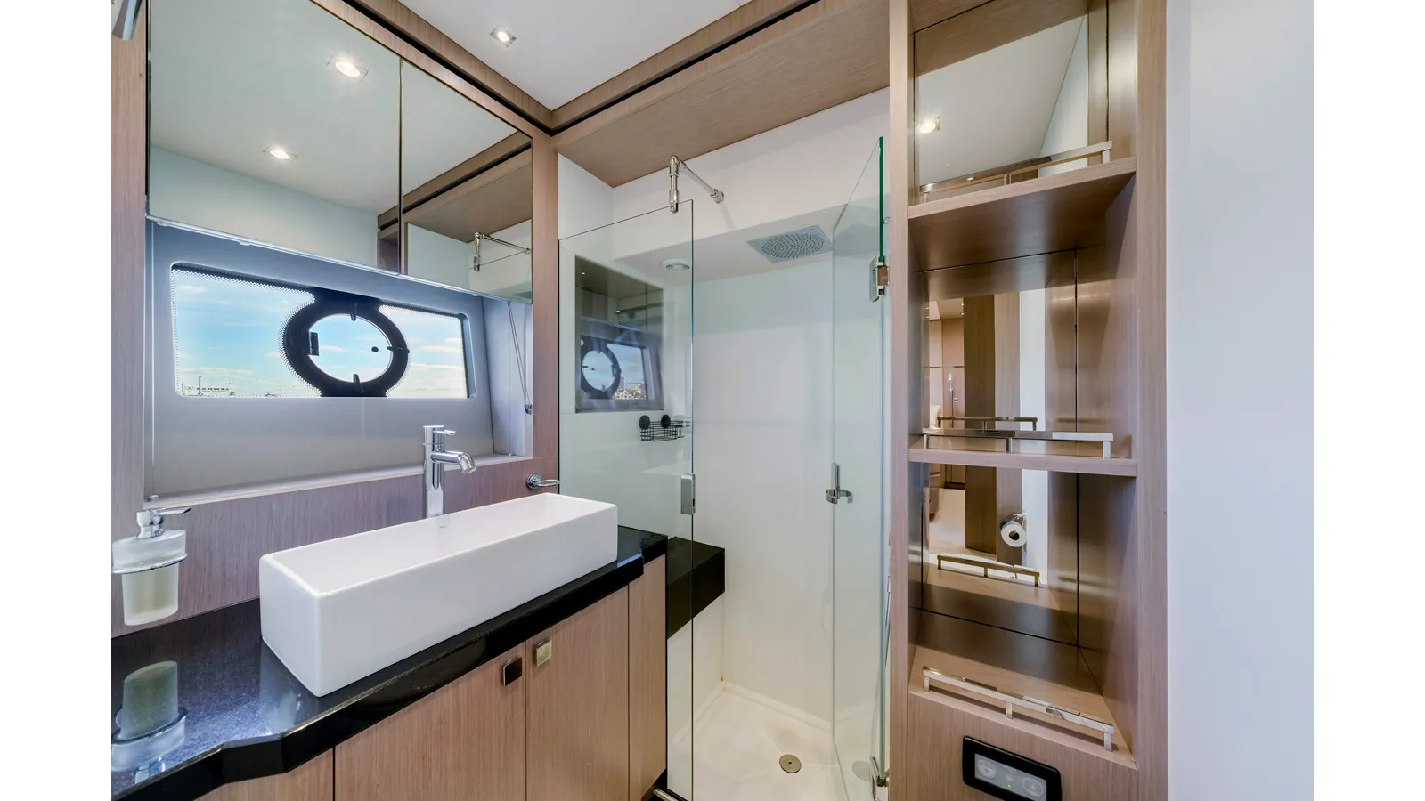 Стоимость яхты Gravitas - Sunseeker