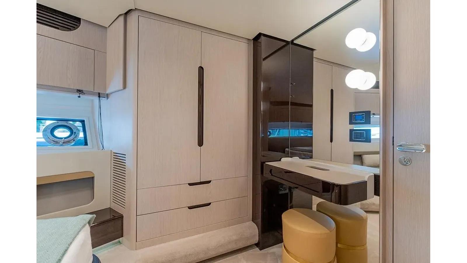 2022 Azimut GRANDE 25 METRI yacht sale