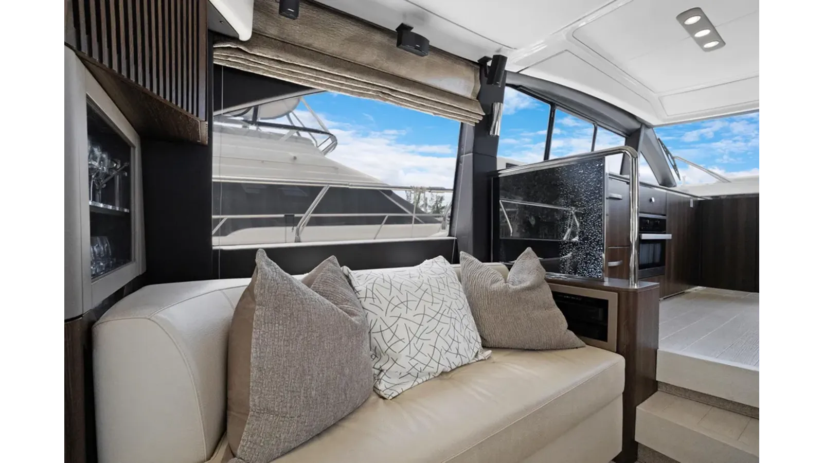 the best price on 2019 Azimut 50 Flybridge 50 Flybridge