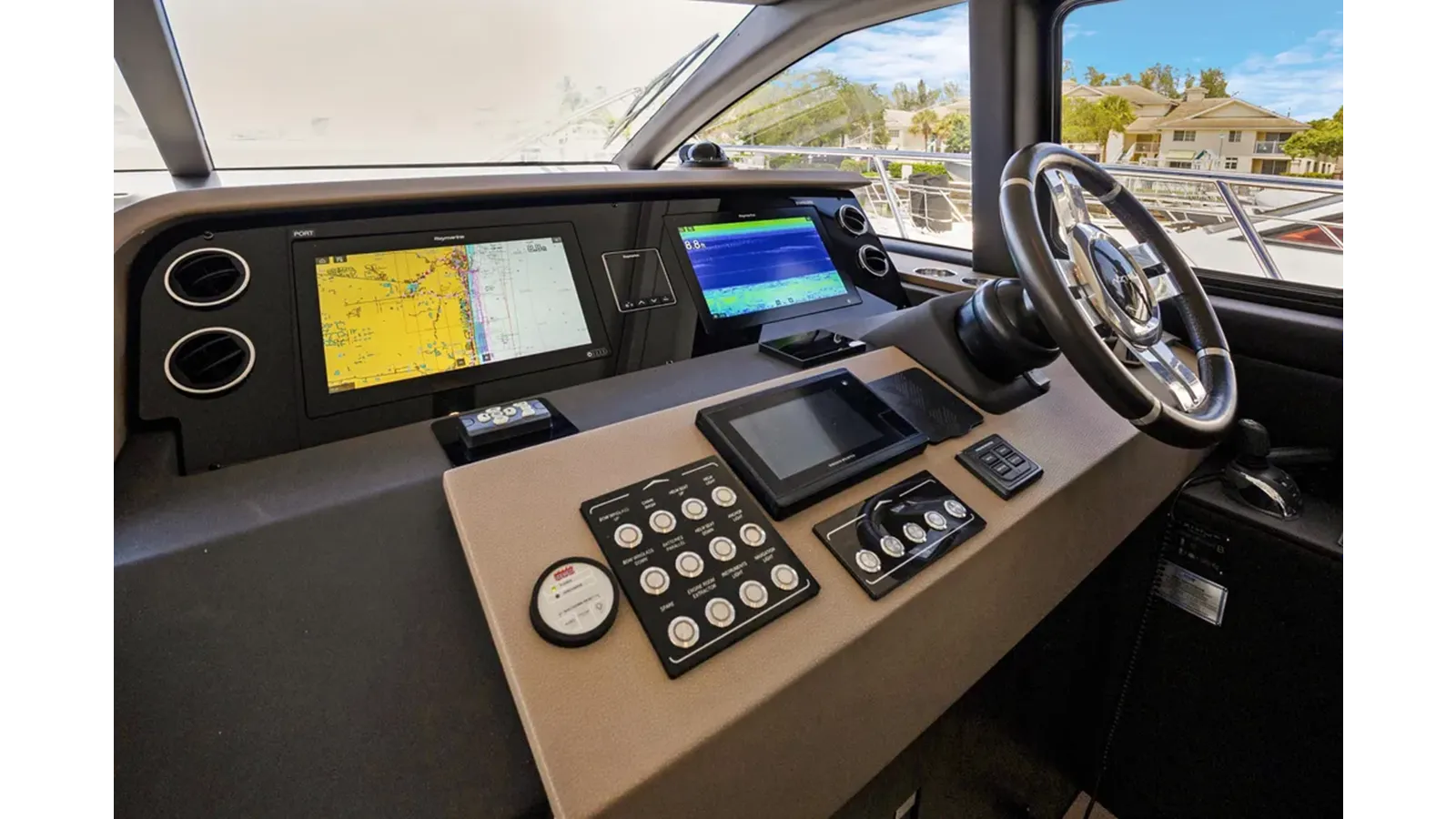 best yacht sales deals 2019 Azimut 50 Flybridge 2019