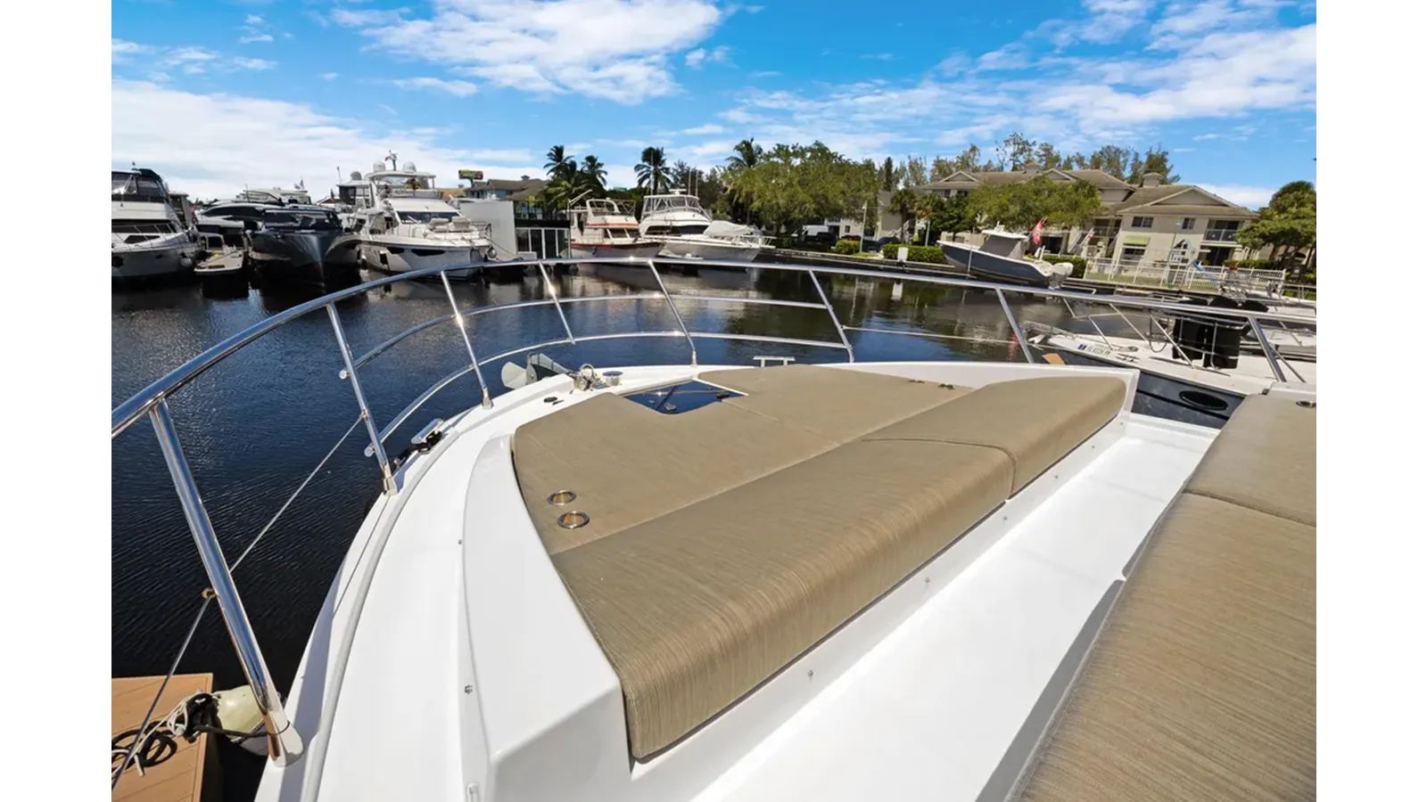 2019 Azimut 50 Flybridge 50 Flybridge yacht sale