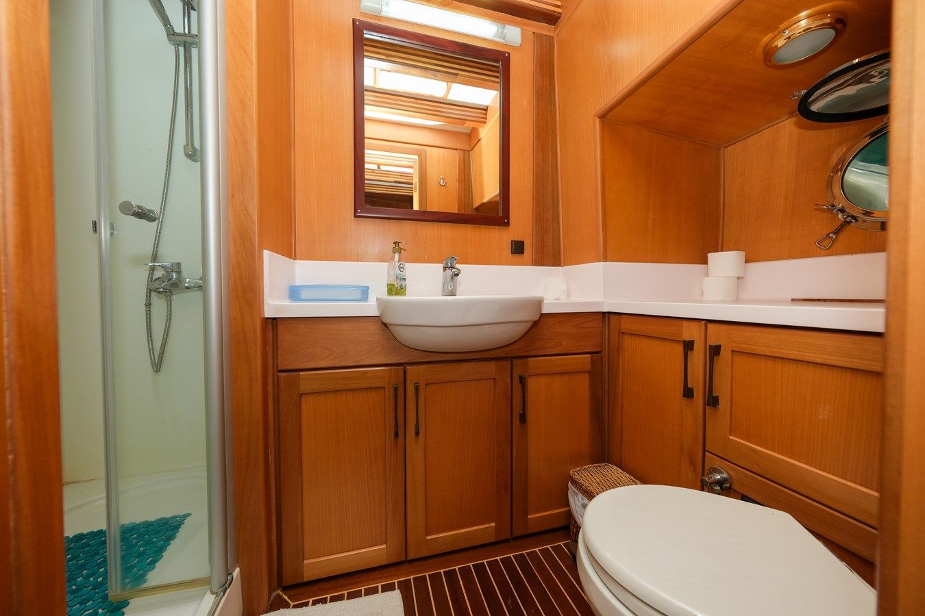 Продажа яхты XANAX 77