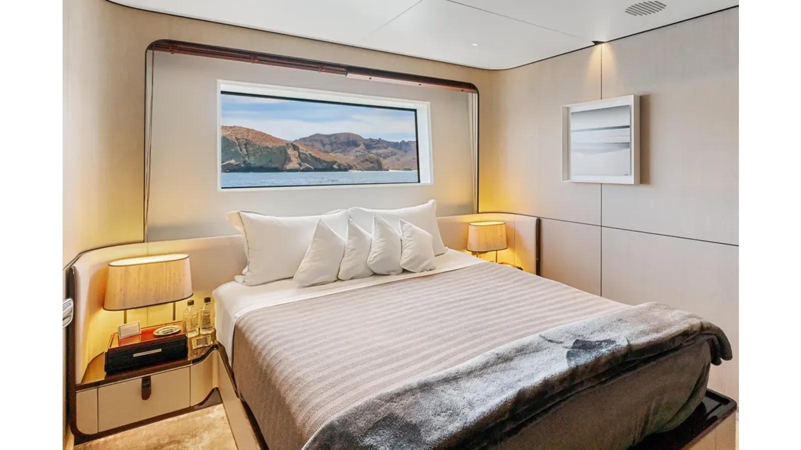 the best price on 2019 Azimut Grande 35 Metri