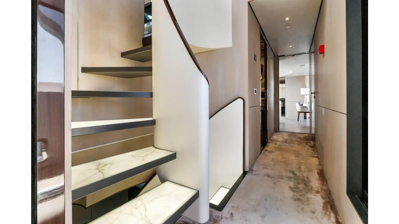 best yacht sales deals 2019 Azimut Grande 35 Metri