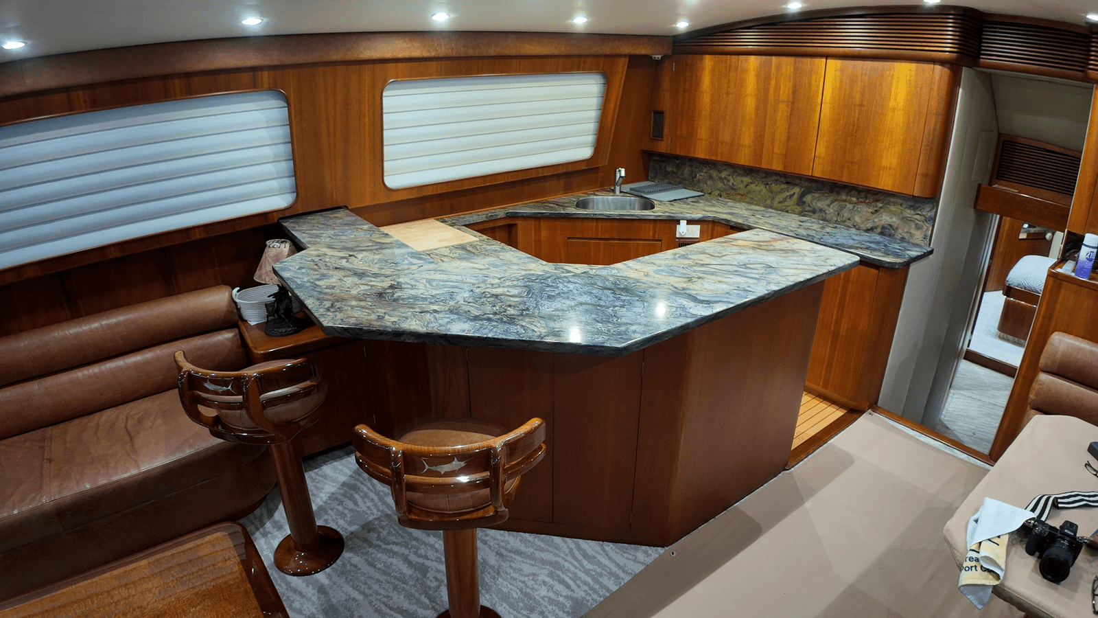 PIER PRESSURE 65 yacht sale