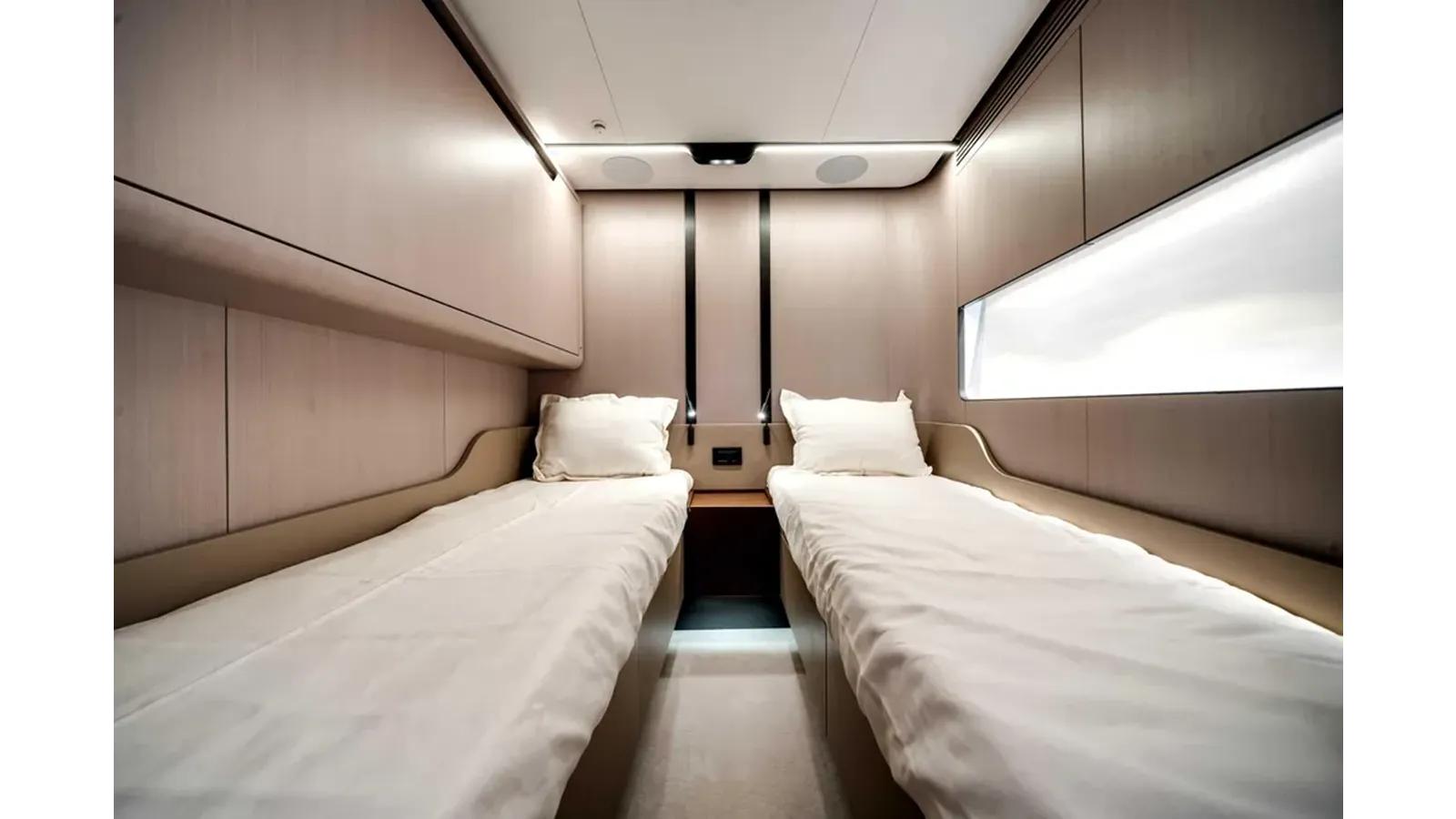 best yacht sales deals 2025 Azimut S8