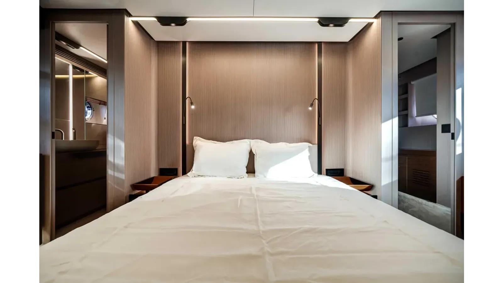 Buy a yacht 2025 Azimut S8 S8