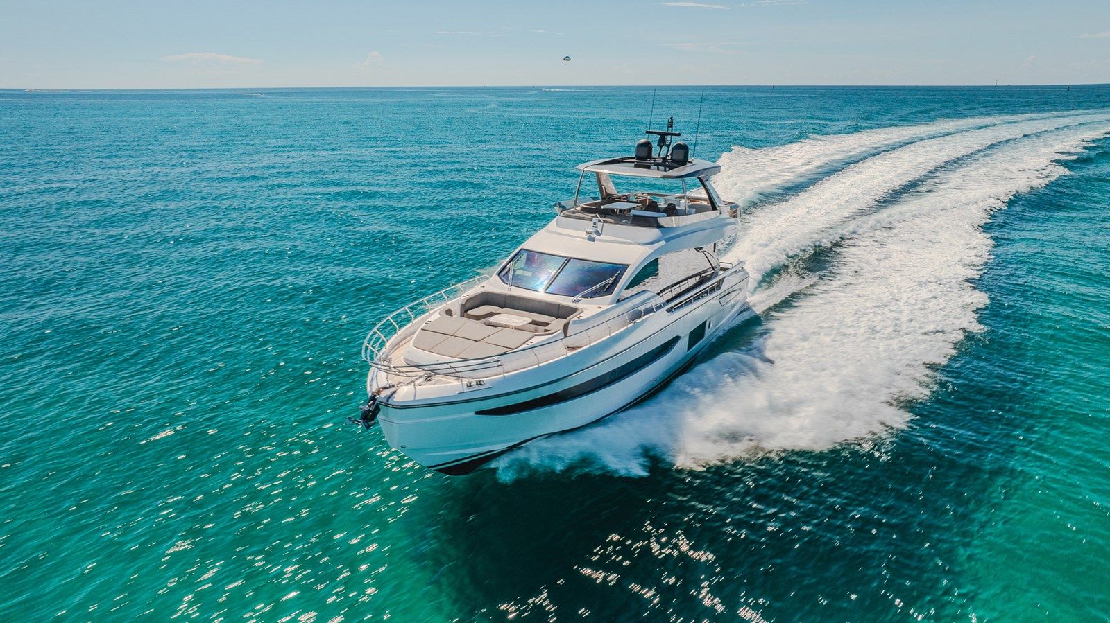 Buy a yacht Transcendence 2020