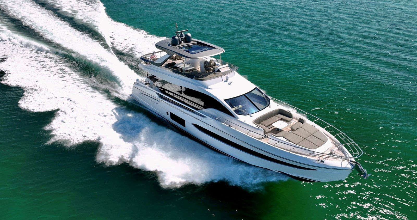 Buy a yacht Transcendence