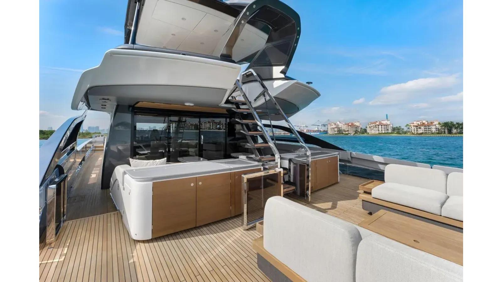 Стоимость яхты 2022 Azimut S10 94