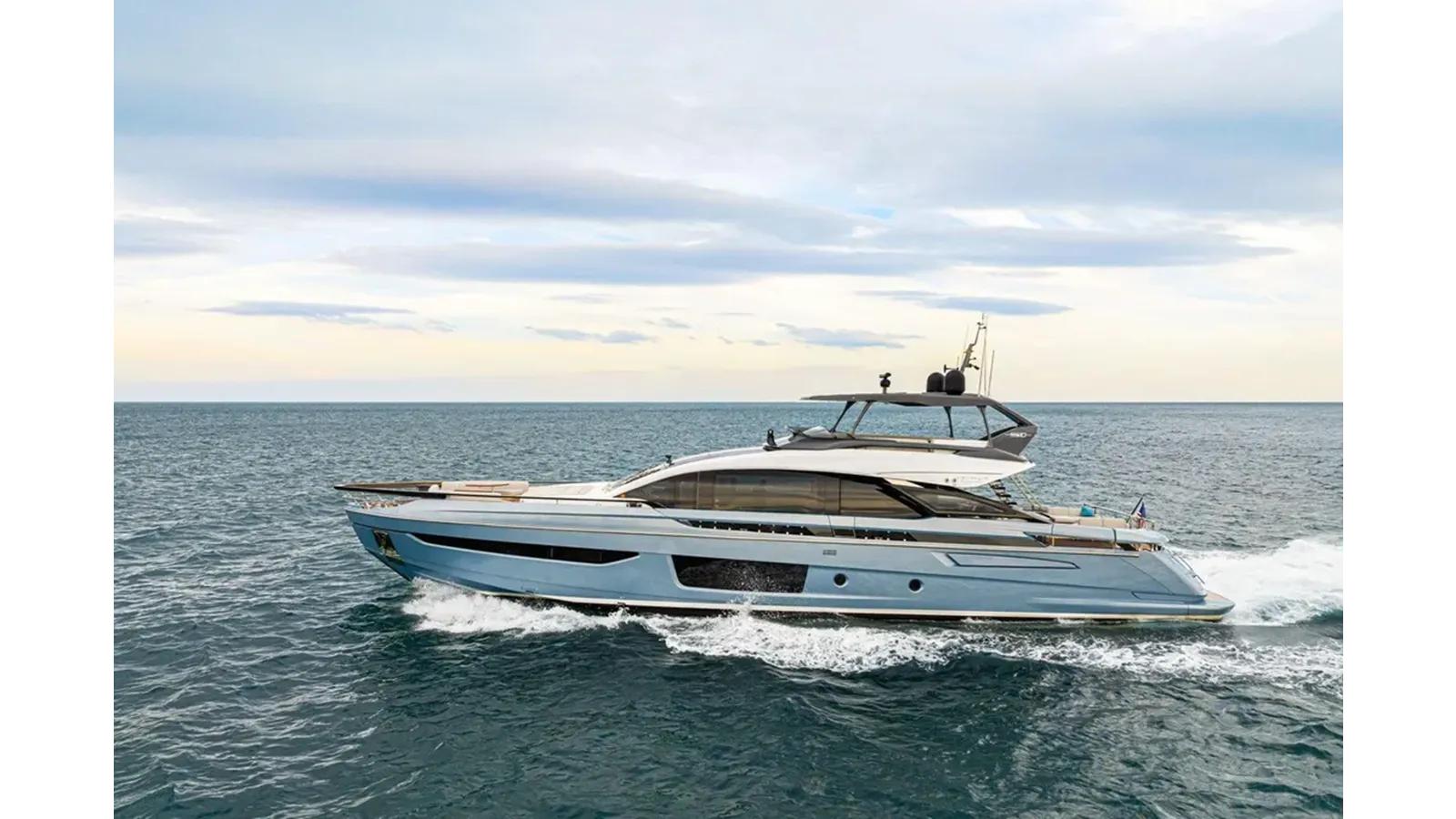 Стоимость яхты 2022 Azimut S10 - Azimut Yachts