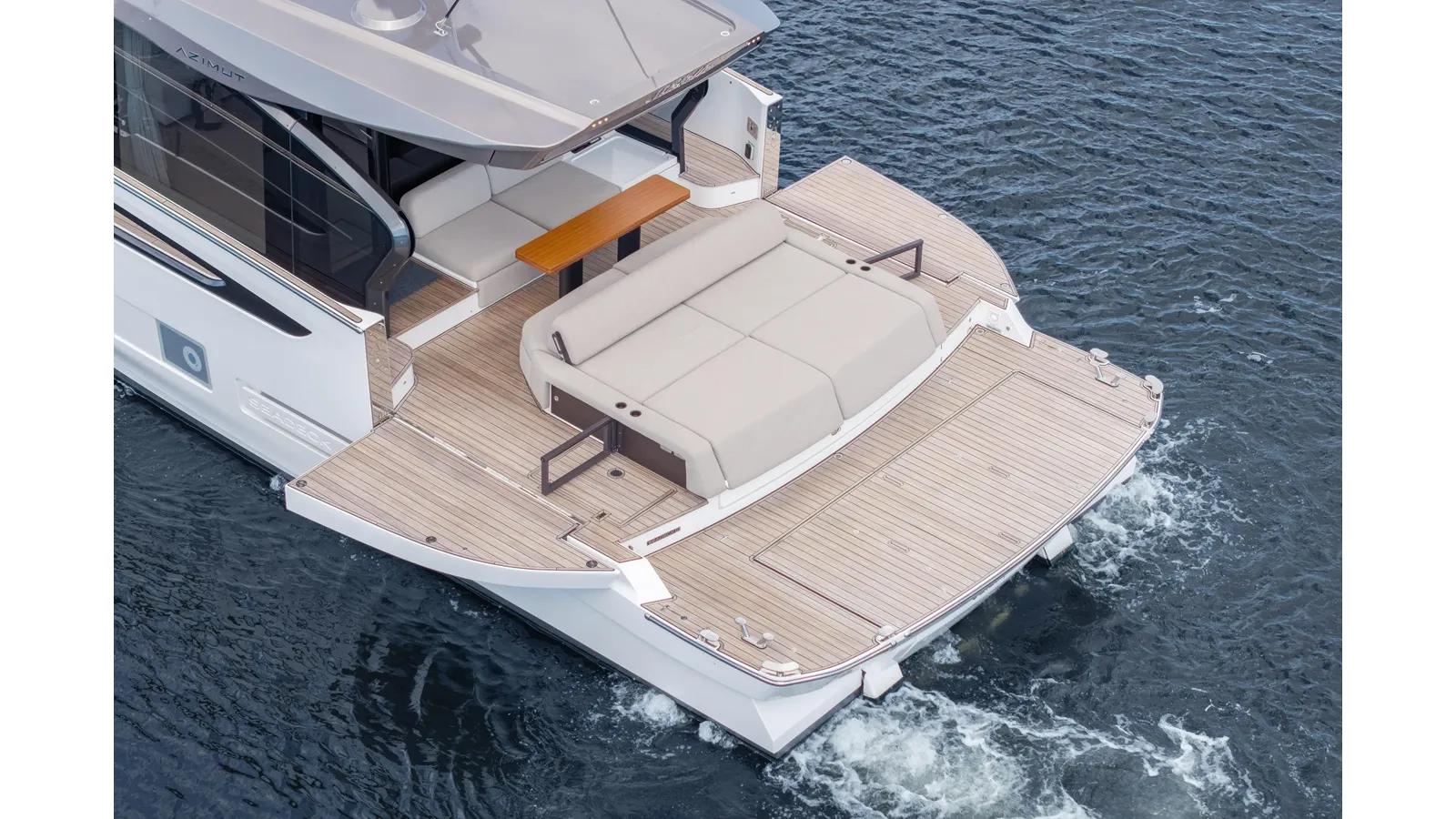 best yacht sales deals 2025 Azimut Seadeck 6 60