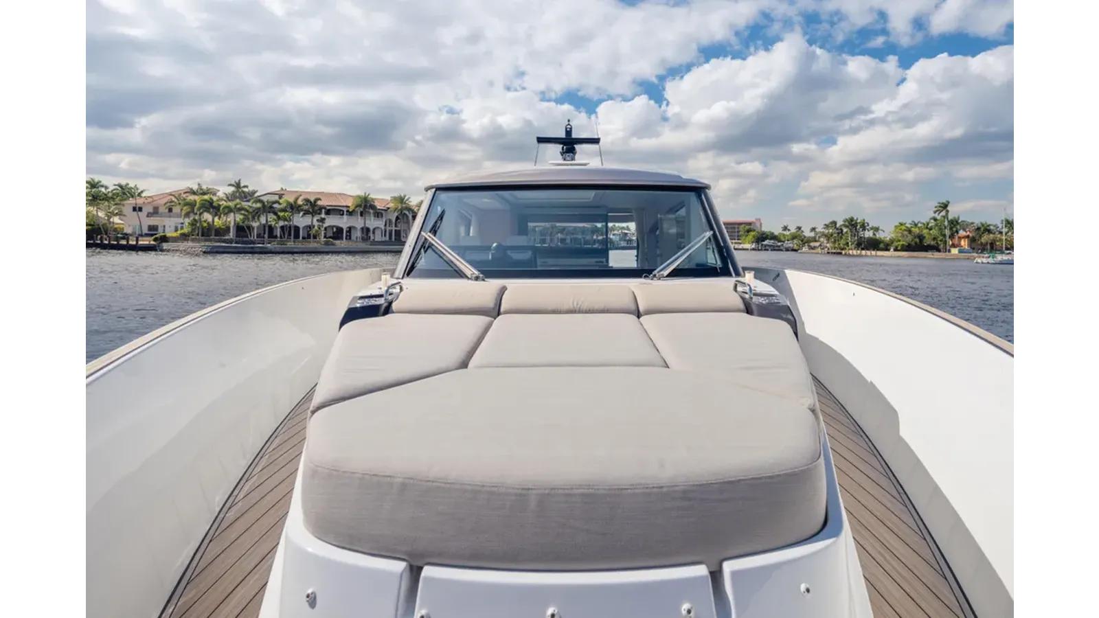 the best price on 2025 Azimut Seadeck 6 Seadeck 6