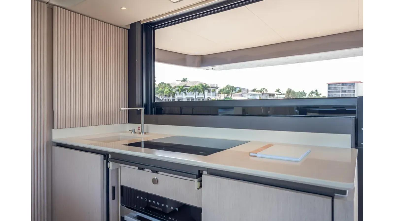 2025 Azimut Seadeck 6 2025