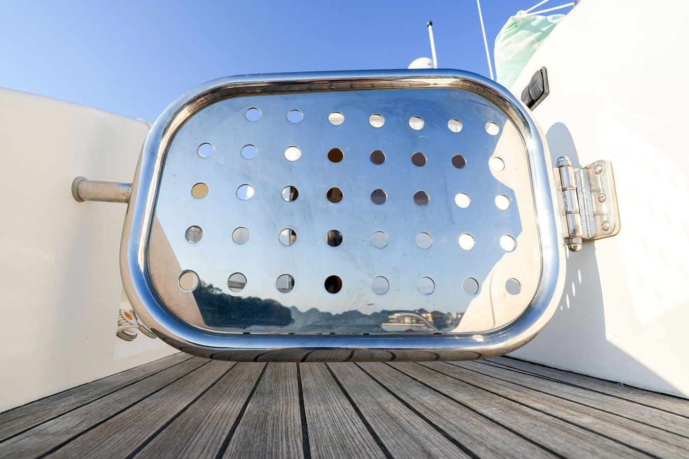 best yacht sales deals SANGRIA 2007