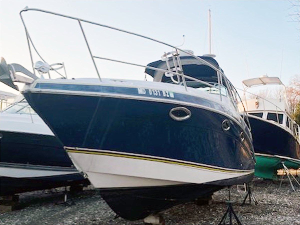 the best price on 31' Four Winns 2007 318