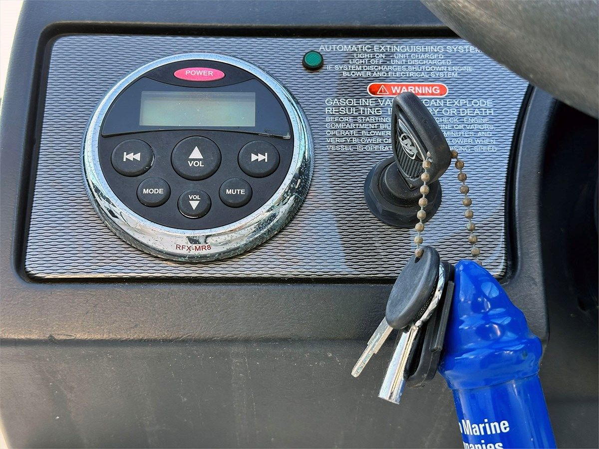 26' Sea Ray 2014 260 Sundeck - SEA RAY yacht sale