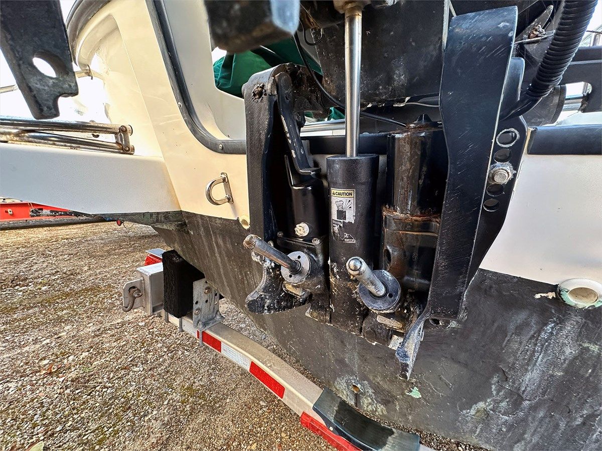 Продажа яхты 20' Boston Whaler 1999 Ventura 1999